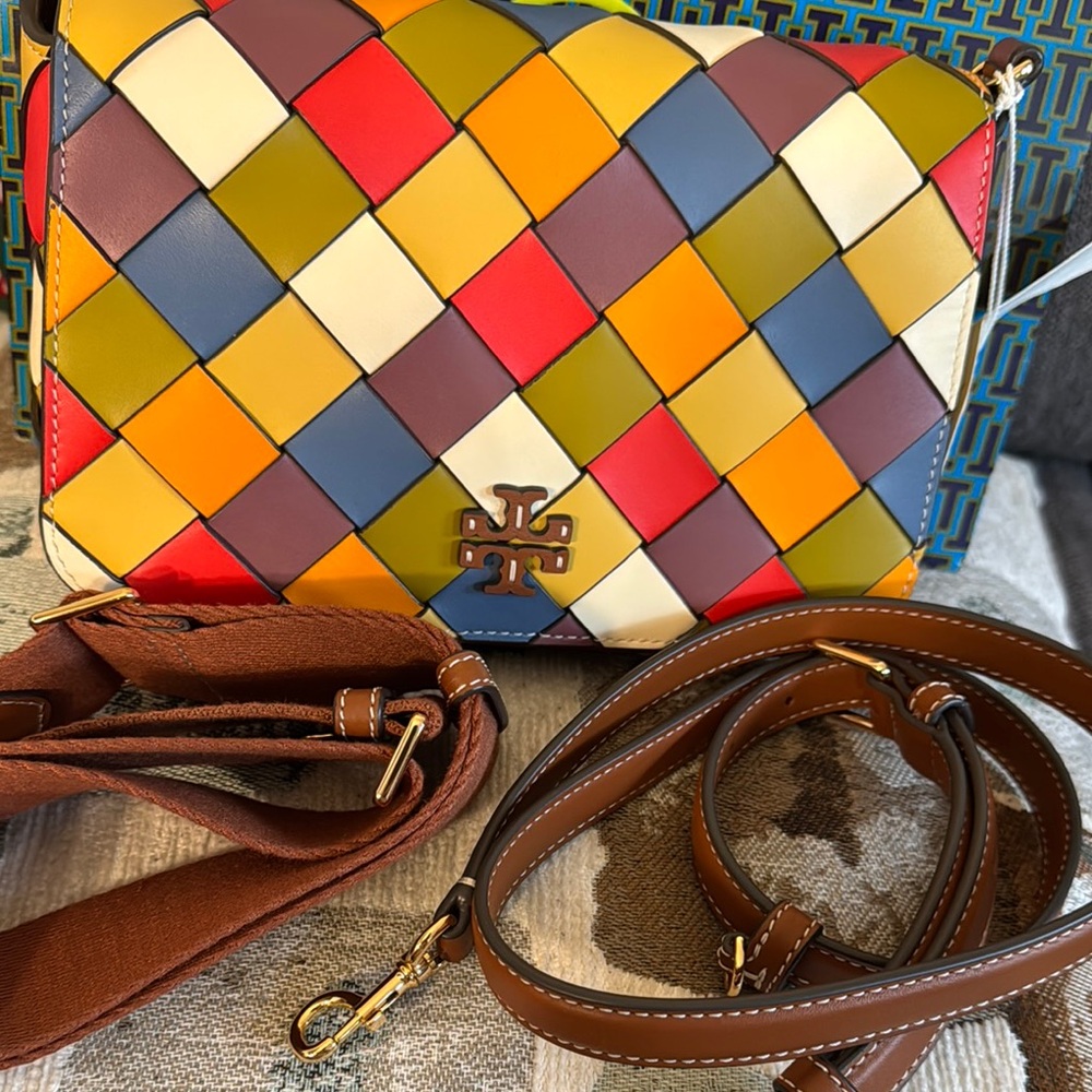 Tory Burch Vibrant Red and Blue Crossbody Bag with Geometric Design - Picture 5 of 5